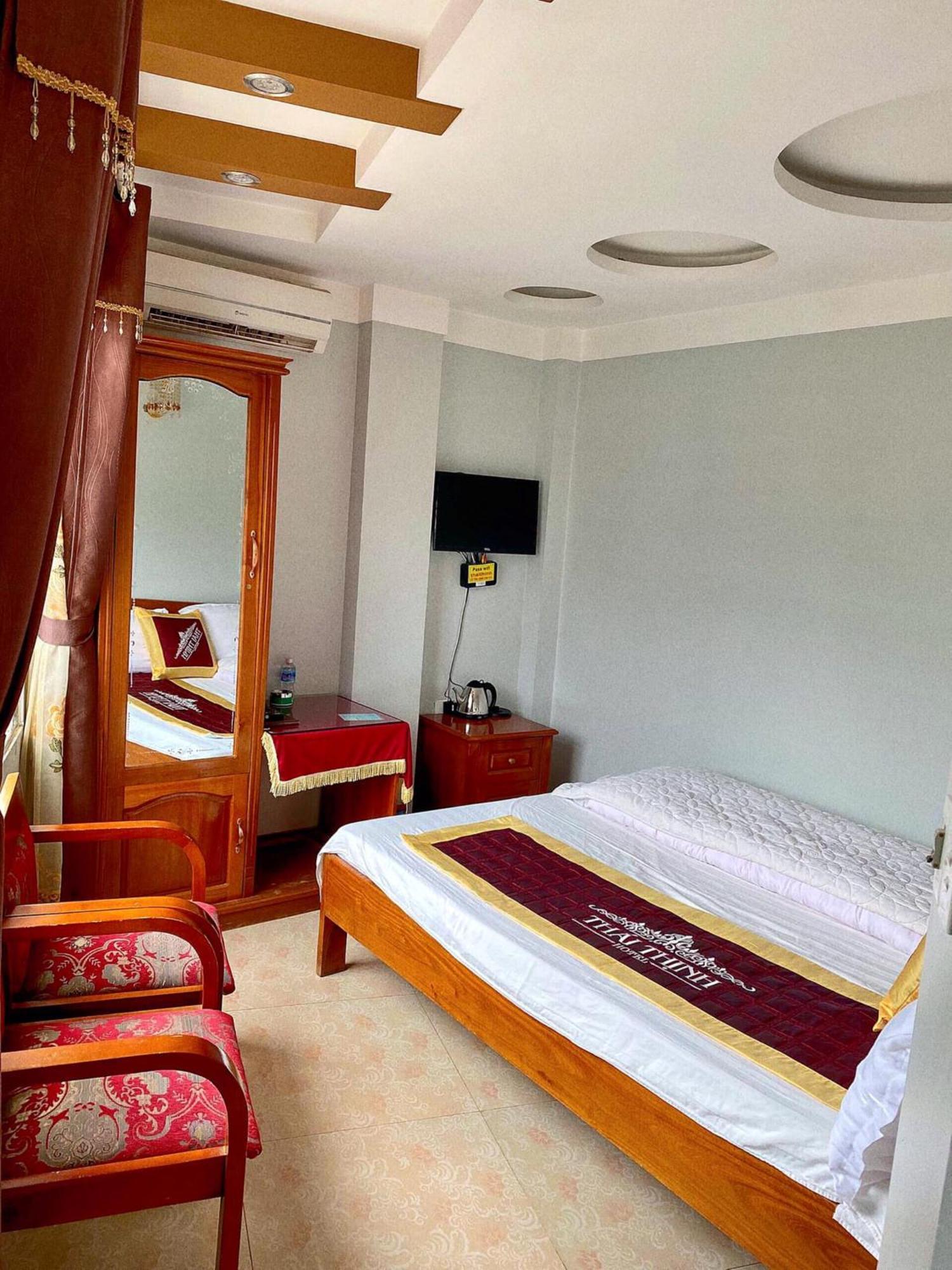 Thai Thinh Hotel Донґван Екстер'єр фото
