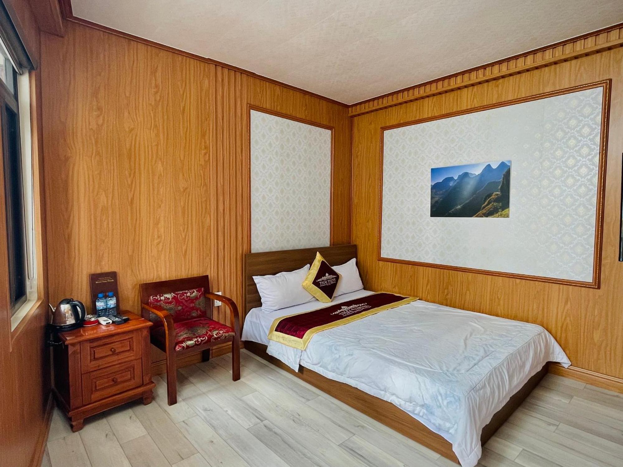 Thai Thinh Hotel Донґван Екстер'єр фото