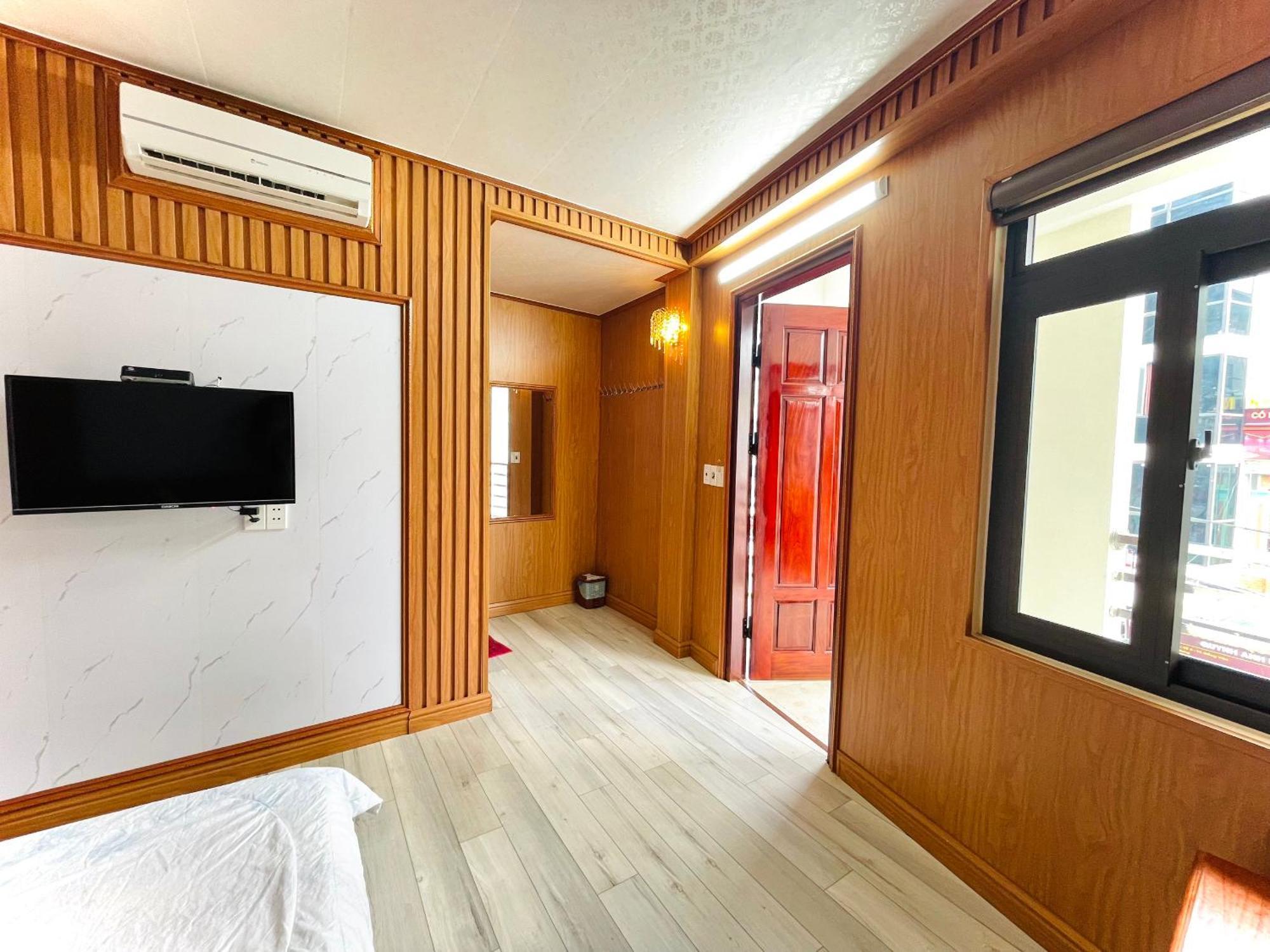 Thai Thinh Hotel Донґван Екстер'єр фото