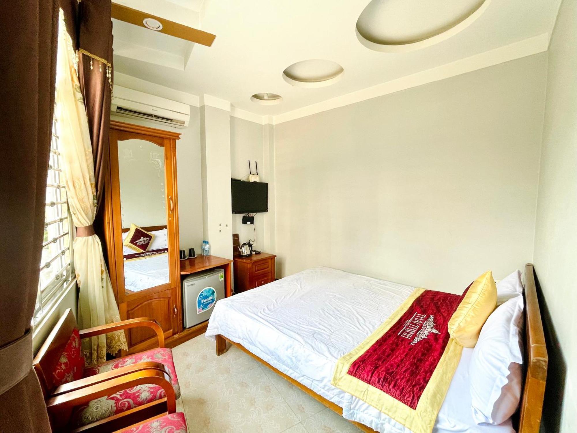 Thai Thinh Hotel Донґван Екстер'єр фото